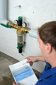 In Deutschland müssen Trinkwasserinstallationen der Trinkwasserverordnung entspr